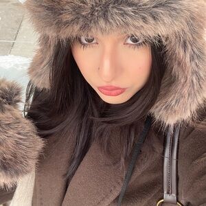 Meet your Posher, Valerie